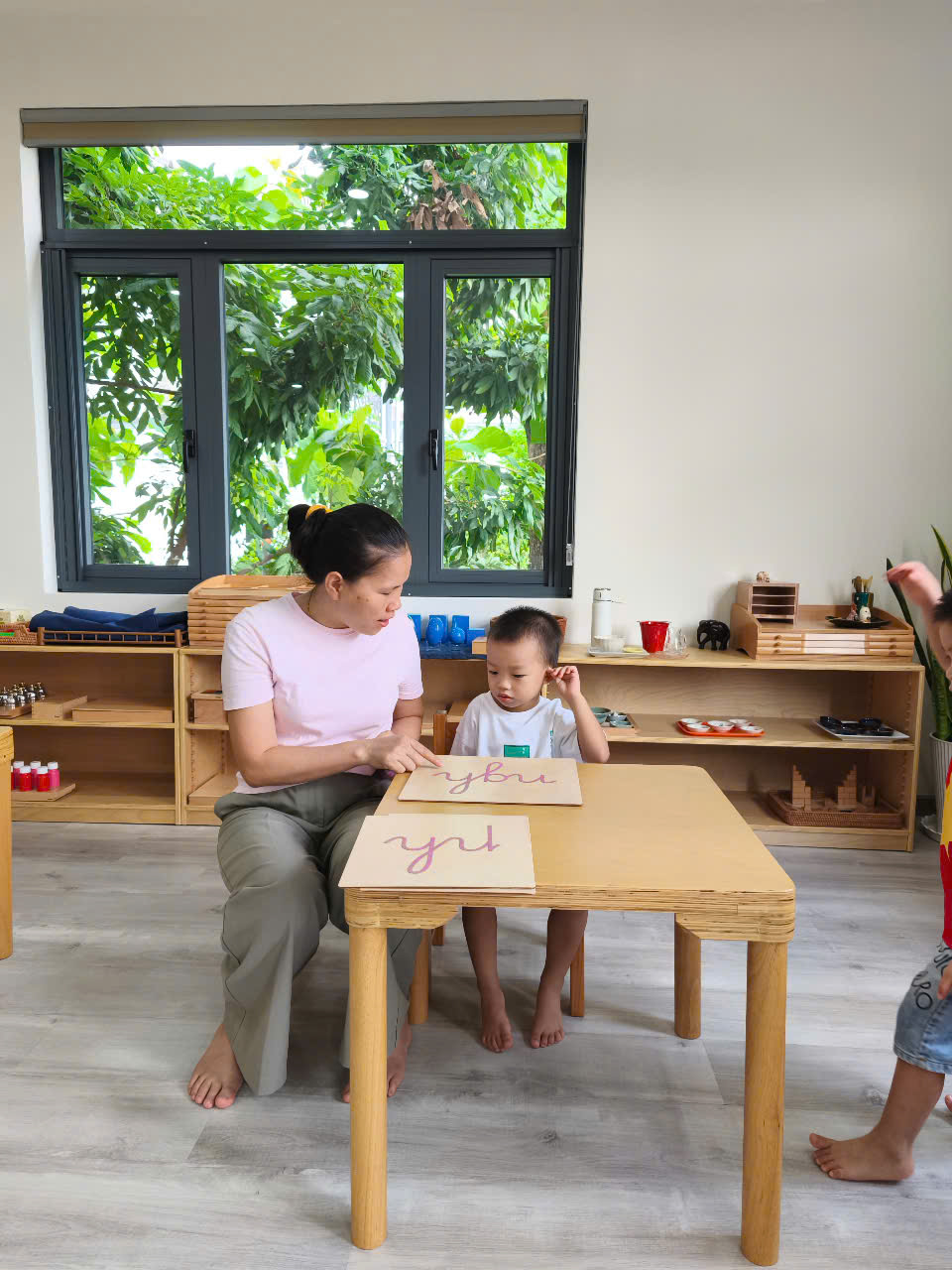 Đội ngũ giáo viên tận tâm, tận tụy